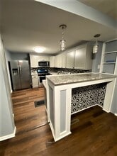 1920 E Genesee St, Unit 1 in Syracuse, NY - Building Photo - Building Photo