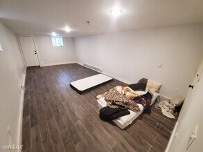 181 Clerk St in Jersey City, NJ - Building Photo - Building Photo