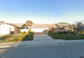 43129 Ruth Ln in Lancaster, CA - Building Photo