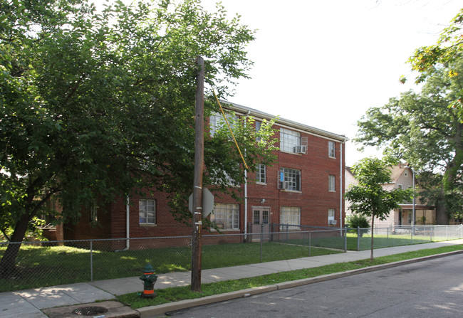 2429 2nd St NE in Washington, DC - Building Photo - Building Photo