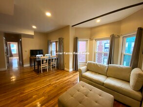 1031 Tremont St, Unit 4 in Boston, MA - Building Photo - Building Photo