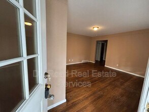 5441 Bayside Dr in Dayton, OH - Building Photo - Building Photo