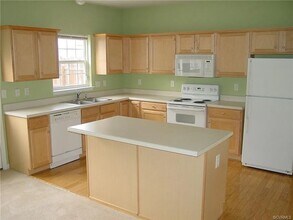 2039 Mountain Gate Ln in Glen Allen, VA - Building Photo - Building Photo