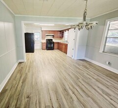 215 N Landry Dr in New Iberia, LA - Building Photo - Building Photo