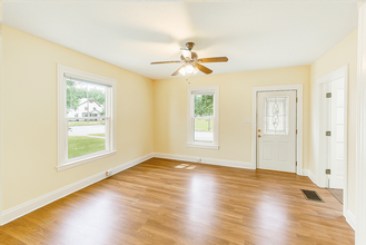 1324 E Ganson St in Jackson, MI - Building Photo - Building Photo