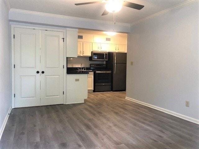 2200 S Louisiana St, Unit 204