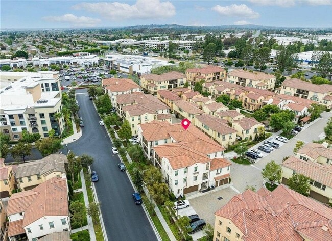 property at 418 Maravilla Ln