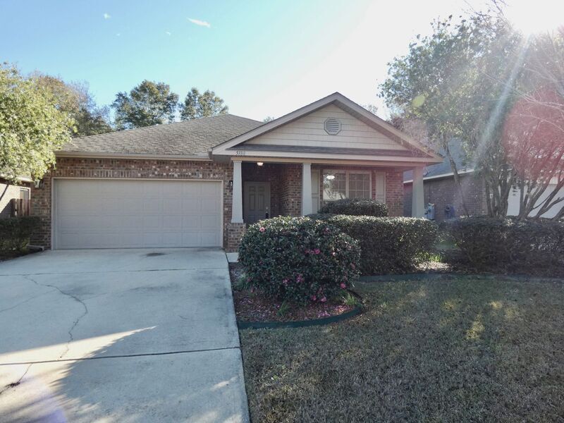 5188 Parkside Dr in Pace, FL - Building Photo