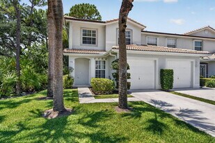 106 Fox Meadow Run in Jupiter, FL - Building Photo