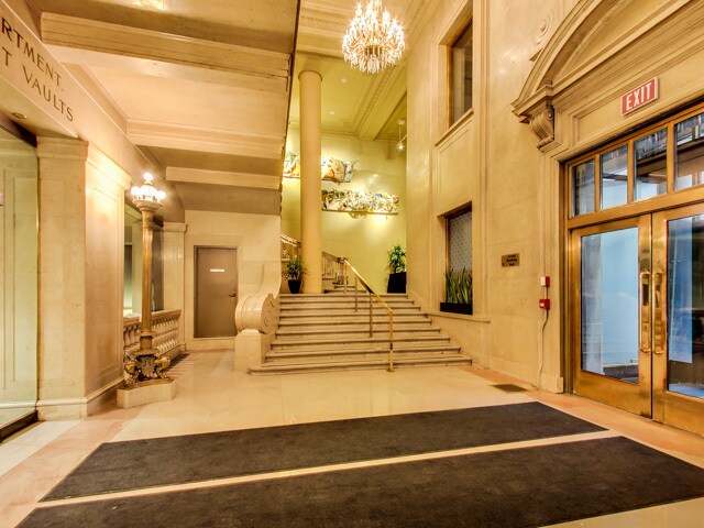 1-921 King St W in Toronto, ON - Building Photo - Building Photo