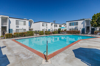 The Arches Apartments in El Cajon, CA - Building Photo - Building Photo