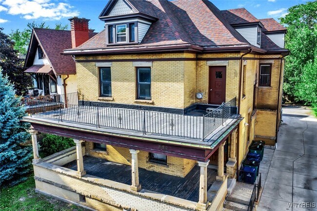 522 W Ferry St in Buffalo, NY - Building Photo - Building Photo