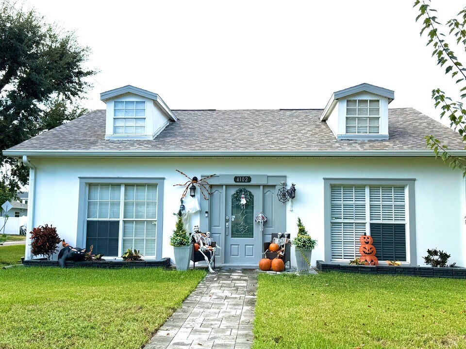 4102 W Sevilla St in Tampa, FL - Building Photo