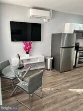 4087 Lancaster Ave in Philadelphia, PA - Building Photo - Building Photo