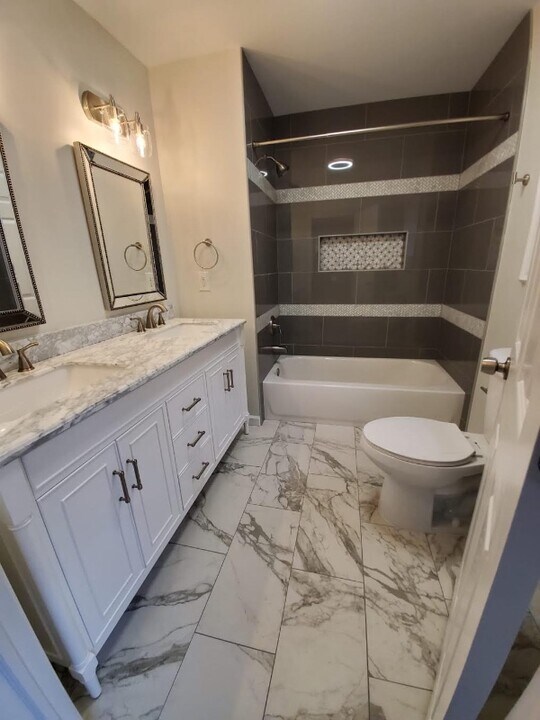 4 Dodd St-Unit -2 in Bloomfield, NJ - Building Photo