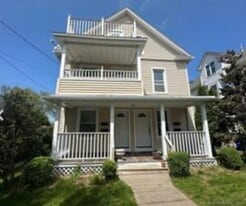 251 Quinnipiac St in Wallingford, CT - Building Photo