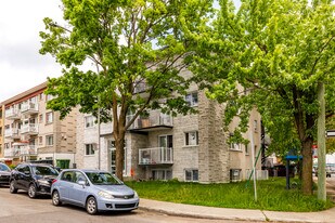 10875 Louis-Fréchette Rue in Montréal, QC - Building Photo