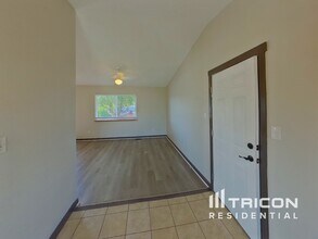 7325 Woodstock St in Colorado Springs, CO - Building Photo - Building Photo