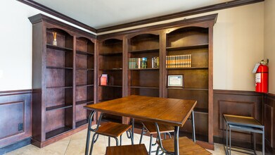 The Walker Apartments in Tacoma, WA - Building Photo - Interior Photo