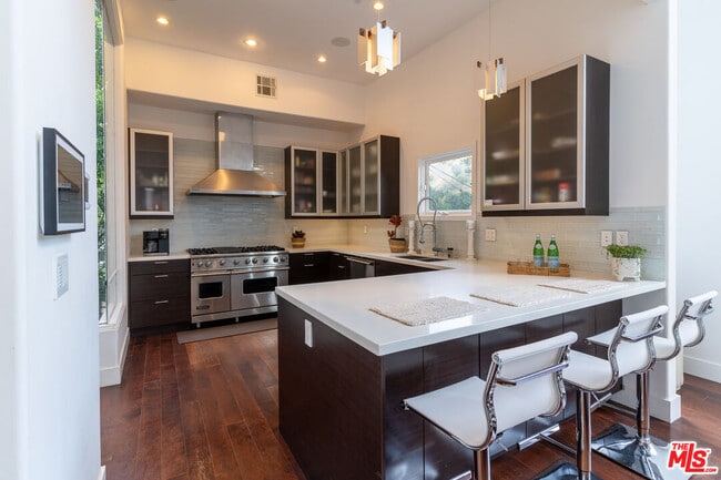 property at 1857 N Beverly Dr