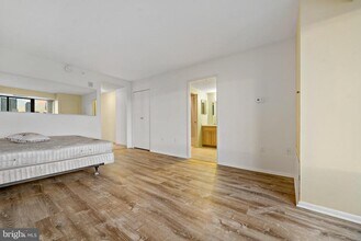 2001 Hamilton St in Philadelphia, PA - Building Photo - Building Photo