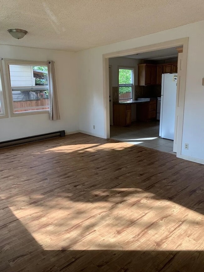 9660 N Central St in Portland, OR - Building Photo - Building Photo