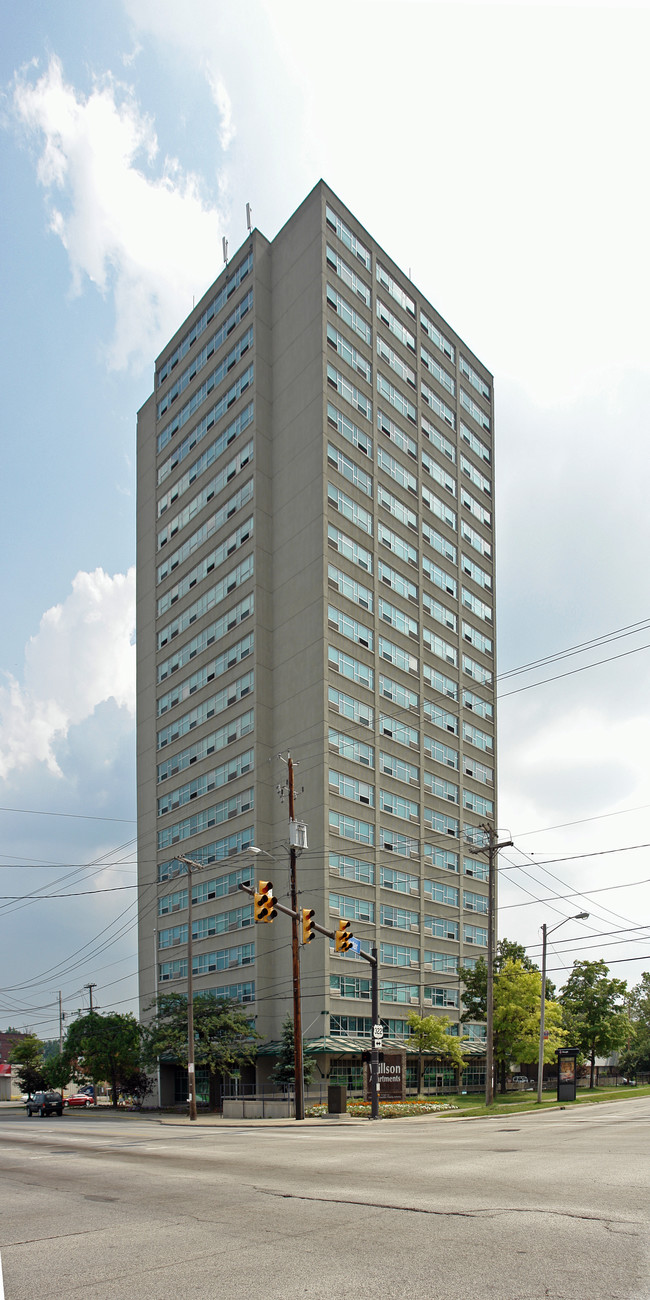 Wilson Apartments in Cleveland, OH - Building Photo - Building Photo