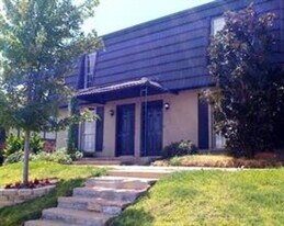 2729 Hurstview Dr in Hurst, TX - Building Photo