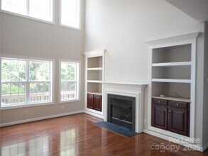 11017 Valley Spring Dr in Charlotte, NC - Building Photo - Building Photo