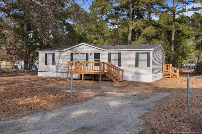 21441 Surrey Dr in Laurinburg, NC - Building Photo - Building Photo