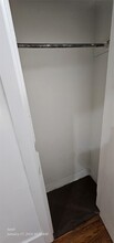 385 Chestnut St-Unit -2E in New York, NY - Building Photo - Building Photo