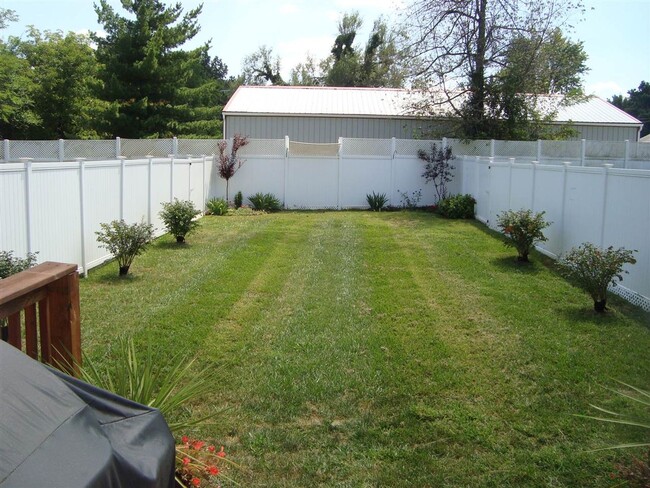 623 S Atcher St in Radcliff, KY - Building Photo - Building Photo