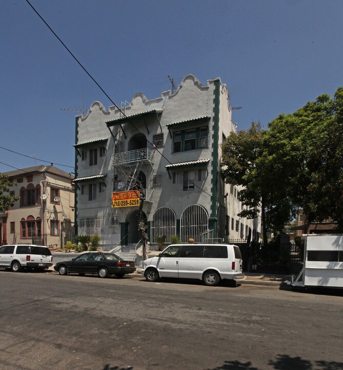 1663 W 11th Pl in Los Angeles, CA - Foto de edificio