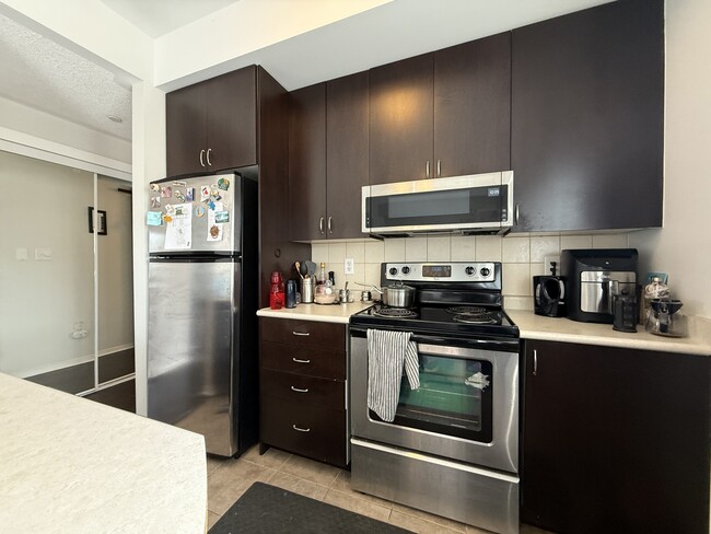 5150 Winston Churchill Blvd in Mississauga, ON - Building Photo - Building Photo