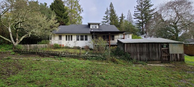 7611 Bodega Ave in Sebastopol, CA - Building Photo - Building Photo