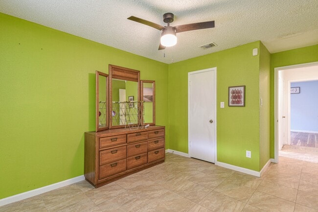 property at 12054 Plumpoint Dr