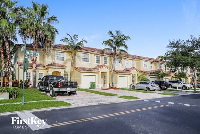 2503 NE 41st Pl in Homestead, FL - Building Photo - Building Photo