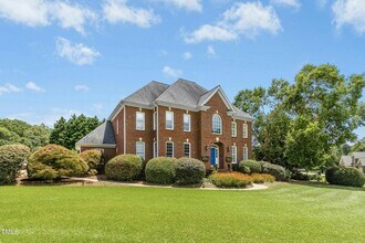 2432 Baileys Landing Dr, Unit 357 in Raleigh, NC - Building Photo - Building Photo