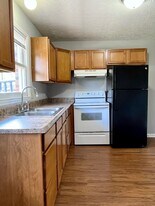 117-A-117-B Purcell Dr in Richmond, KY - Building Photo