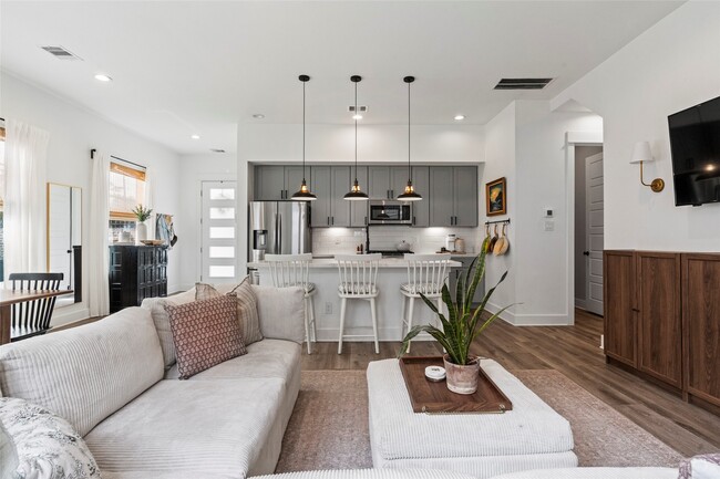 5202 Pinemont Creek Ln in Houston, TX - Building Photo - Building Photo