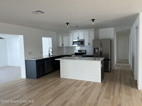 751 Burman Ln NE in Palm Bay, FL - Building Photo - Building Photo