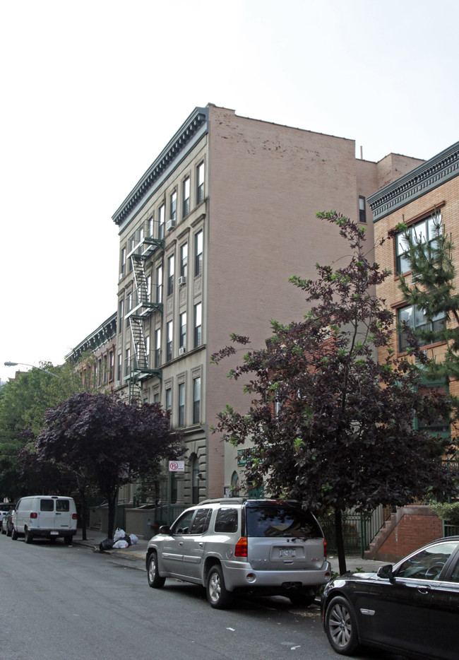 22-24 W 128th St in New York, NY - Building Photo - Building Photo