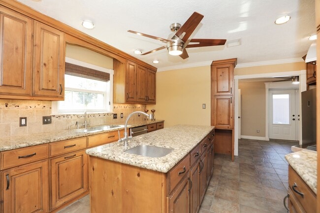 property at 722 Crossroads Dr