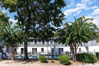 403 71st Ave N, Unit 1 in Myrtle Beach, SC - Foto de edificio - Building Photo