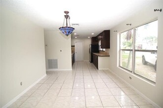 3910 SW 61st Ave in Davie, FL - Building Photo - Building Photo