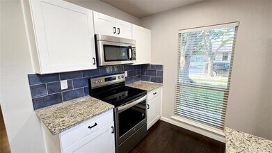 2813 Ripplewood Dr in Garland, TX - Building Photo - Building Photo