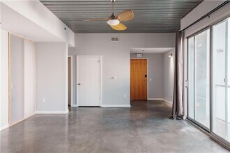 620 Glen Iris Dr NE in Atlanta, GA - Foto de edificio - Building Photo