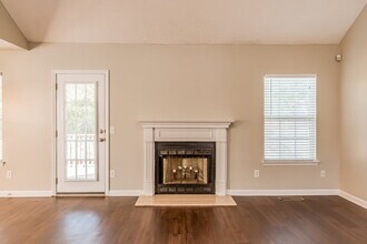 1004 Blue Mountain Ln in Nashville, TN - Building Photo - Building Photo
