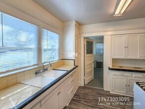 383 N Wilson Ave in Pasadena, CA - Building Photo - Building Photo