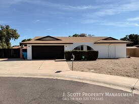 3621 W Sandra Terrace in Phoenix, AZ - Building Photo